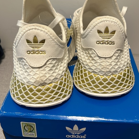 NWT! In box Adidas Deerupt Runner - Picture 5 of 6